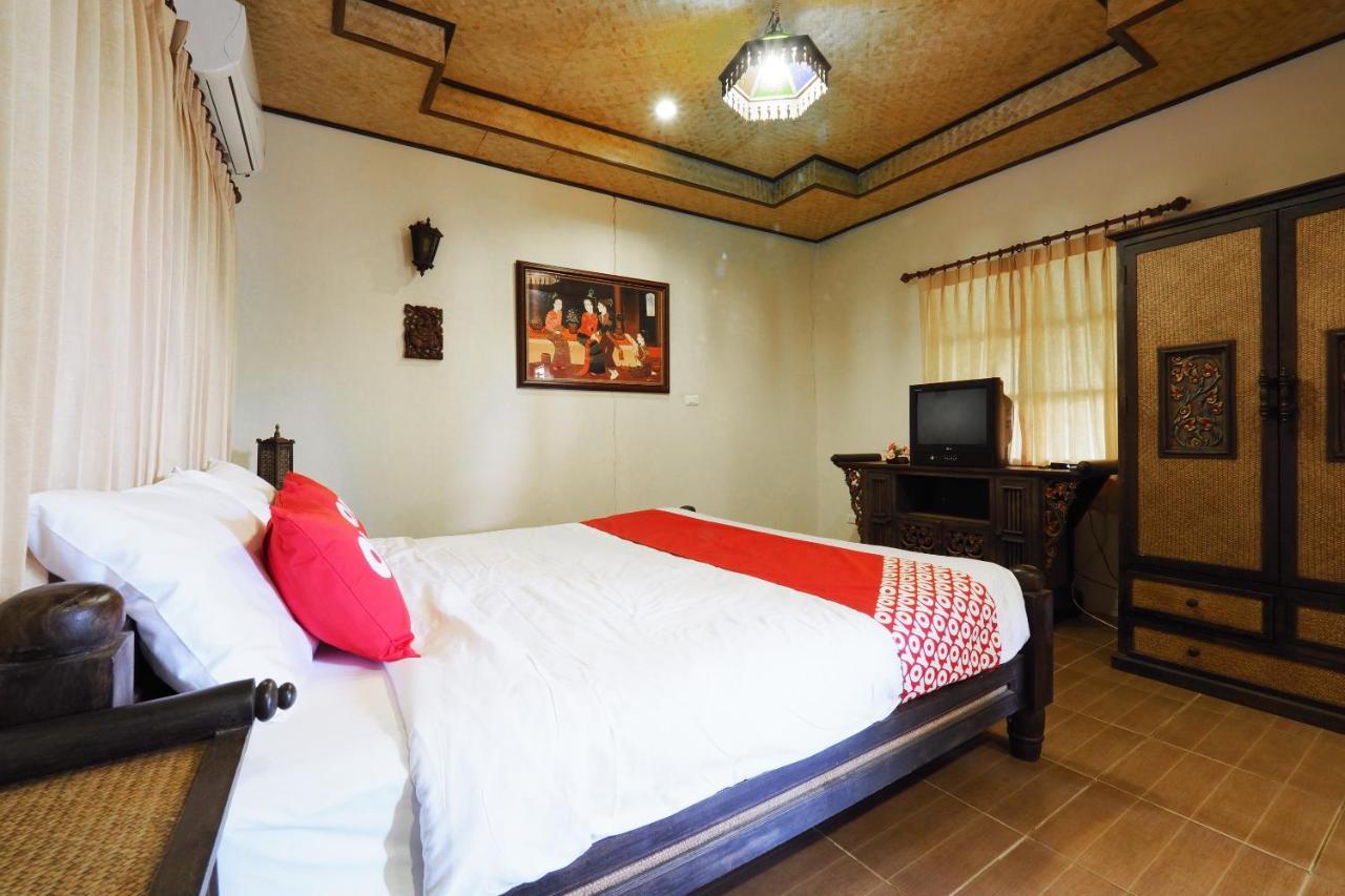 OYO 758 Phufatara Resort Ban Mae Khachan Esterno foto